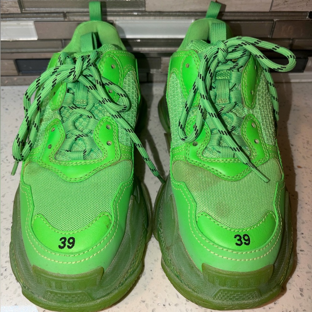 Balenciaga triple S Green Sneakers